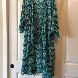 NWOT LARGE LULAROE SHIRLEY